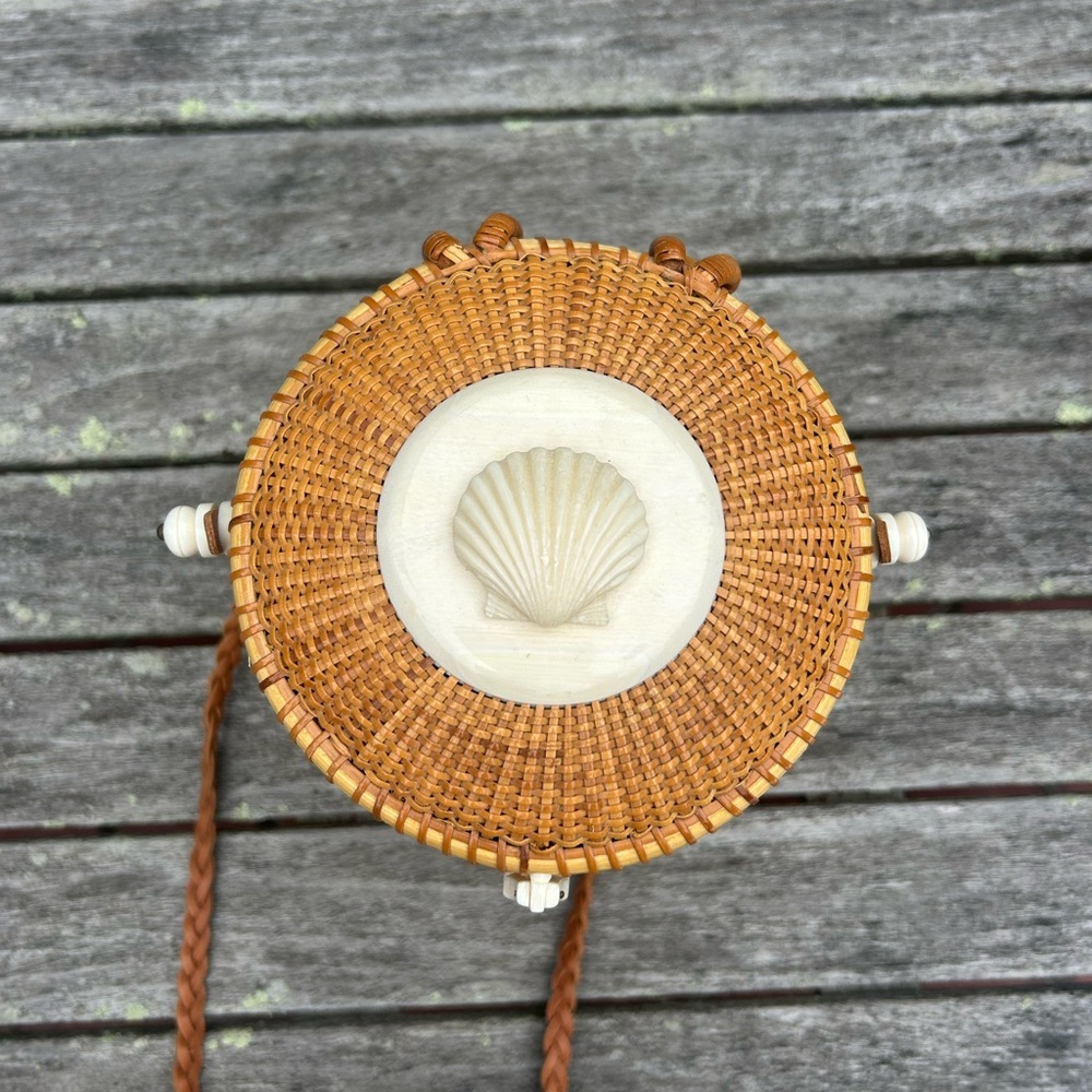 Authentic Rare Nantucket woven Tan Basket Bag - Picture 2 of 5